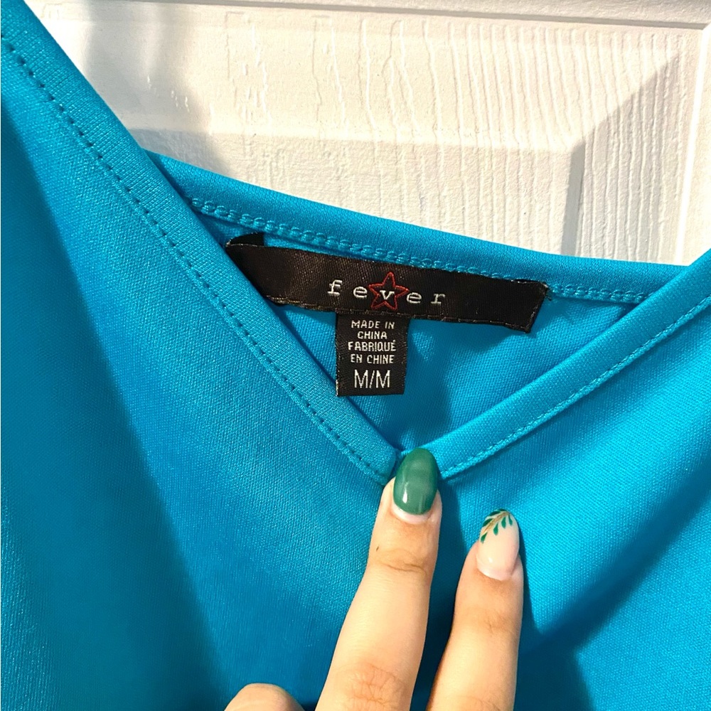 Turquoise Tank - Picture 3 of 3